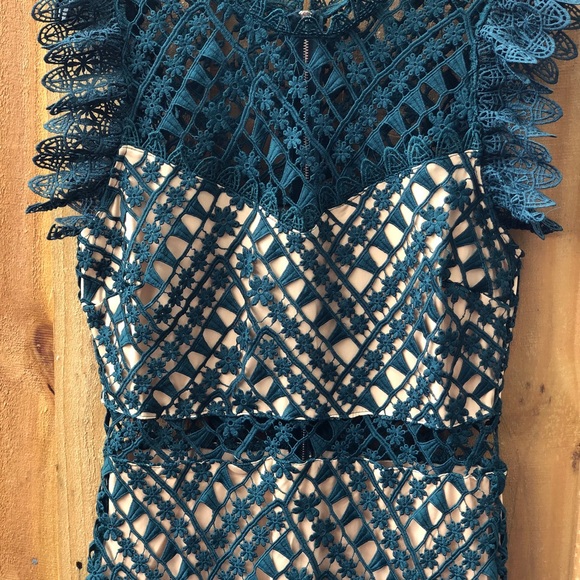 Dress - Picture 3 of 6